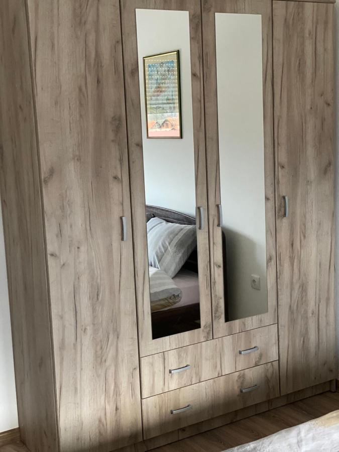 Apartmani Milic Banja Koviljača Kültér fotó